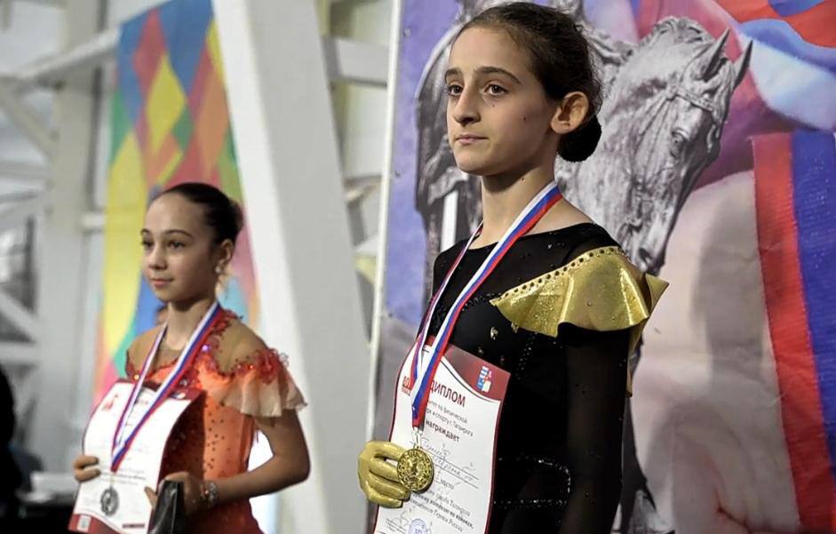 Шорена Гуния заняла первое место на чемпионате по фигурному катанию «Герои Отечества» в Таганроге, сообщает Госкомспорт РА. Спортсменка выступала по I спортивному разряду