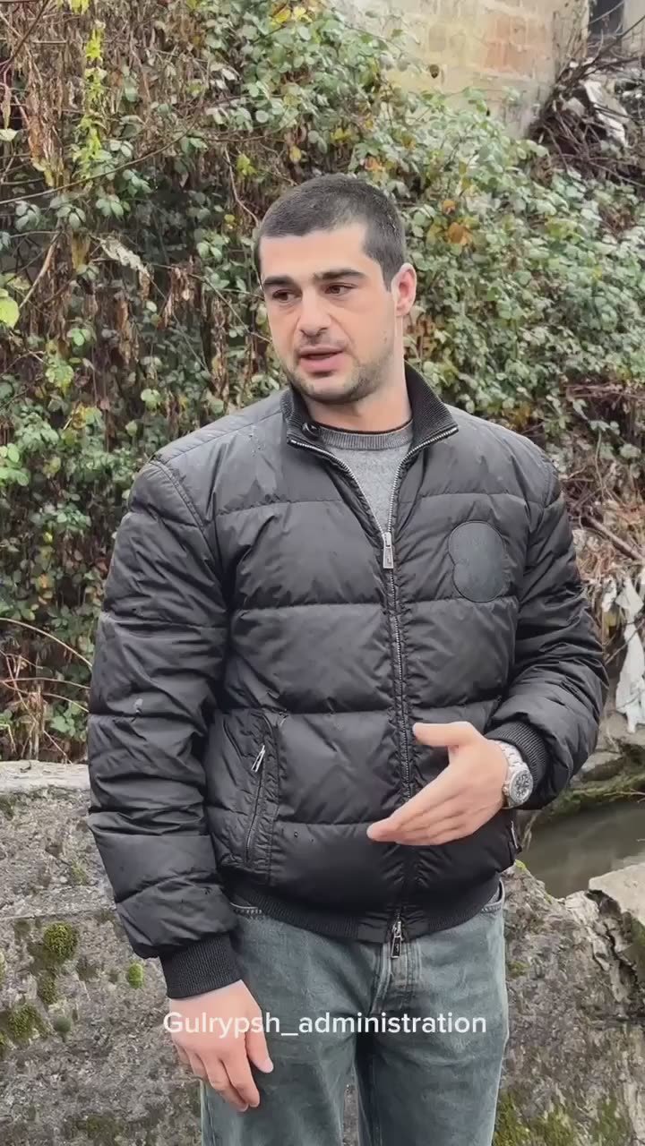 Оползневый участок под железнодорожным переходом на ул. Курортной в поселке Гулрыпш требует ремонта