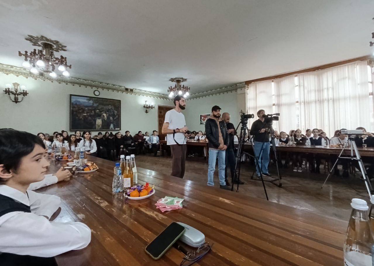 В АбИГИ подвели итоги конкурса абхазской и русской словесности «Корни слова», сообщает Русский дом в Абхазии